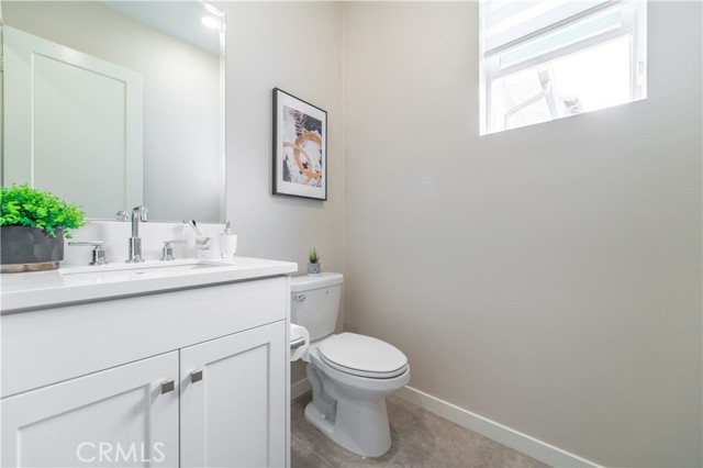 Detail Gallery Image 13 of 34 For 199 Frame, Irvine,  CA 92618 - 3 Beds | 2 Baths