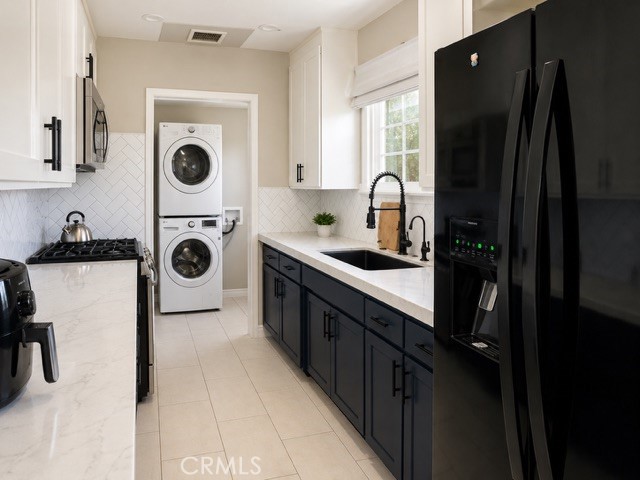 https://media.crmls.org/medias/1aa20864-0b10-4a44-a14f-eeb45cd22526.jpg?preset=X-Large