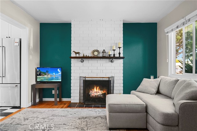 744 N Russell Drive, Orange CA: https://media.crmls.org/medias/1aa23649-b929-43d3-8310-c9a24b12971c.jpg