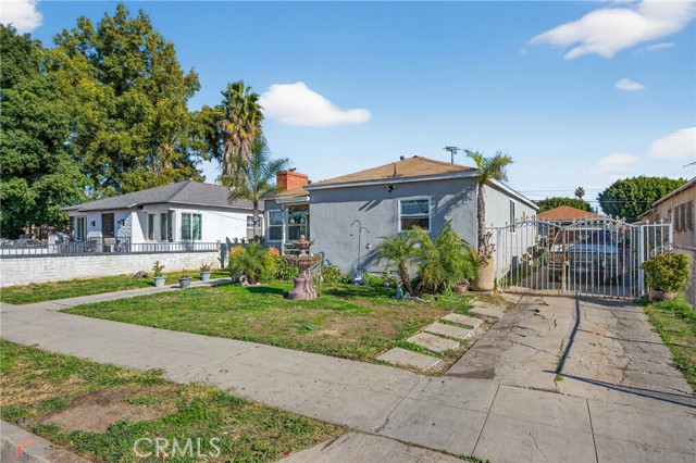 Detail Gallery Image 3 of 20 For 14822 S Butler, Compton,  CA 90221 - 3 Beds | 2 Baths