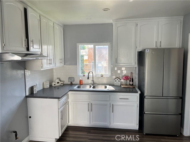 3512 Michigan, East Los Angeles CA: https://media.crmls.org/medias/1aa26789-ddca-4d28-8a20-b55cf7f38101.jpg