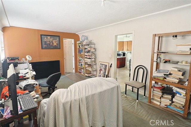 8005 Oleander, Fontana CA: https://media.crmls.org/medias/1aa2c534-db43-4c91-bbfc-53f4c6a04aea.jpg