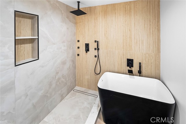 129 Winding Lane, Big Bear City CA: https://media.crmls.org/medias/1aa30533-8c4f-4001-8654-0797caba9c9f.jpg