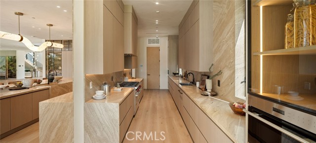 16093 Royal Oak Road photo 32