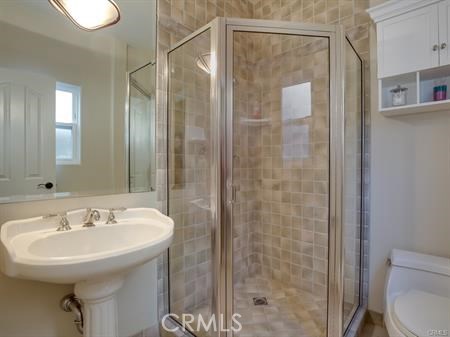 313 Avenue F, Redondo Beach, California 90277, 5 Bedrooms Bedrooms, ,4 BathroomsBathrooms,Residential,Sold,Avenue F,PV17233285