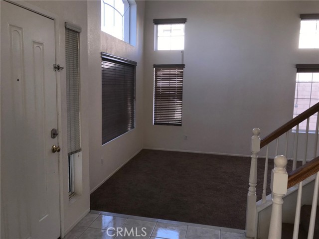 Detail Gallery Image 6 of 14 For 2342 Fitzgerald Rd, Simi Valley,  CA 93065 - 4 Beds | 3 Baths
