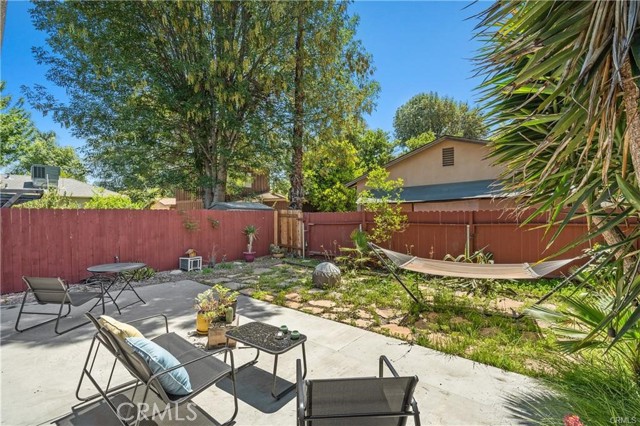 5919 - 5921 Cantaloupe Avenue, Valley Glen CA: https://media.crmls.org/medias/1aa41fbc-0ea5-4a79-b529-844bee429b5a.jpg