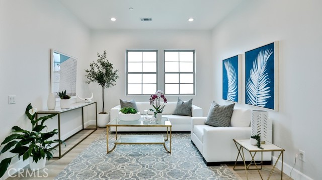 Detail Gallery Image 24 of 49 For 17413 Sienna Ln, Fountain Valley,  CA 92708 - 4 Beds | 4 Baths