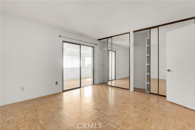 17306 Village 17, Camarillo CA: https://media.crmls.org/medias/1aa44d08-65f0-4fb7-b2d1-7a93c3369d13.jpg