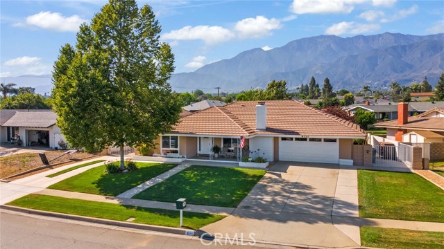 9130 Alta Loma Dr, Rancho Cucamonga, CA 91701