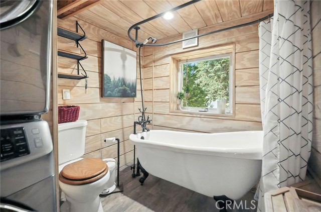 782 Virginia Court, Lake Arrowhead CA: https://media.crmls.org/medias/1aa55a42-0a78-41b7-8dff-ac1e392a6171.jpg