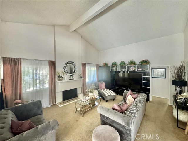 Detail Gallery Image 7 of 32 For 1782 Green Meadow, Tustin,  CA 92780 - 3 Beds | 2 Baths