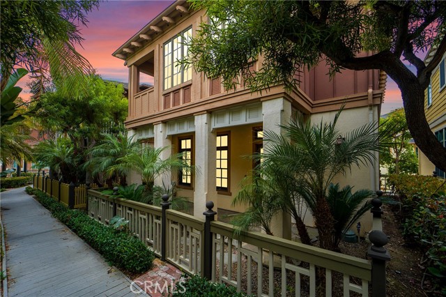 Detail Gallery Image 4 of 32 For 2546 Bungalow, Corona Del Mar,  CA 92625 - 3 Beds | 2/1 Baths