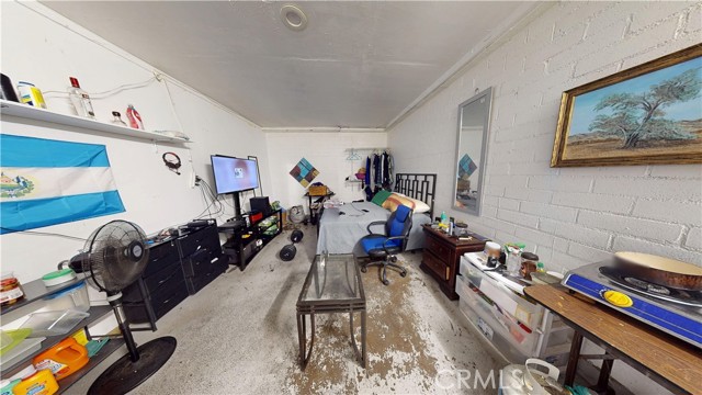 5854 Woodlawn Avenue, Los Angeles CA: https://media.crmls.org/medias/1aa7c10a-3767-44af-8366-c8141fd4be7e.jpg