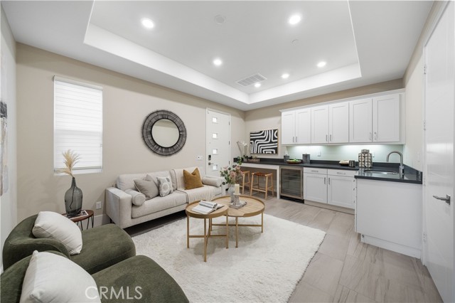 Detail Gallery Image 10 of 43 For 72 Ray, Irvine,  CA 92618 - 4 Beds | 4/2 Baths