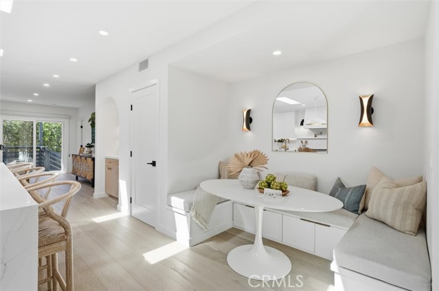 Detail Gallery Image 10 of 28 For 3521 Pine Ave, Manhattan Beach,  CA 90266 - 3 Beds | 2 Baths