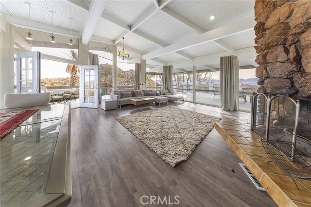 Detail Gallery Image 13 of 63 For 16822 Glenfall Ave, Palmdale,  CA 93591 - 4 Beds | 2 Baths