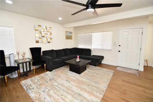 Detail Gallery Image 24 of 26 For 4028 W 160 St, Lawndale,  CA 90260 - 4 Beds | 2 Baths