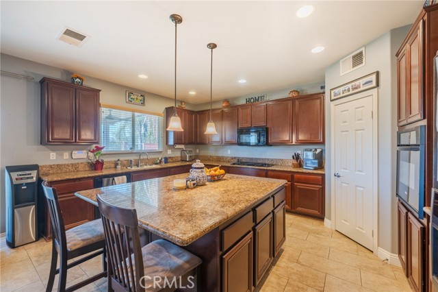 Image 6 of 43 For 17073 Spring Canyon