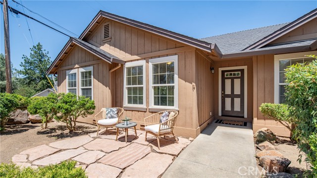 Detail Gallery Image 1 of 1 For 18054 North Shore Dr, Hidden Valley Lake,  CA 95467 - 3 Beds | 2 Baths