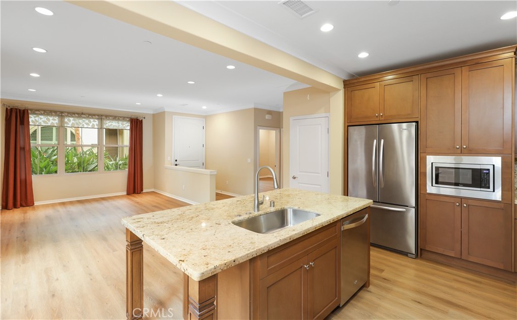 1aaa5972 12c5 43f7 B8f0 335749ce9936