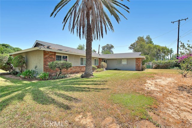 Detail Gallery Image 3 of 53 For 18460 Hibiscus Ave, Riverside,  CA 92508 - 4 Beds | 2 Baths