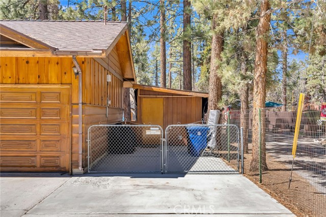 Detail Gallery Image 30 of 32 For 461 N Shore Dr, Big Bear City,  CA 92314 - 3 Beds | 2 Baths