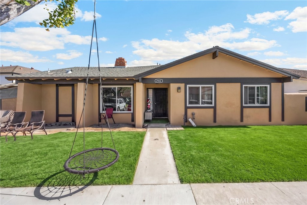 Quadruplex at 2552 E Terrace