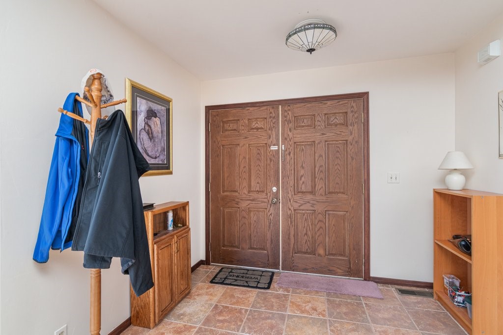 Detail Gallery Image 5 of 43 For 72 Panorama Rd, Running Springs,  CA 92382 - 2 Beds | 2 Baths