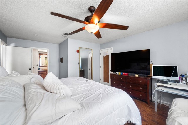 4421 N Sunflower Avenue, Covina CA: https://media.crmls.org/medias/1aad1547-a291-4b05-9e5a-94f79274d297.jpg