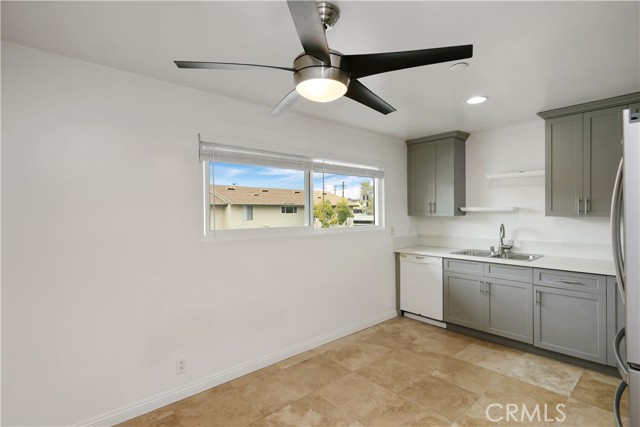 Detail Gallery Image 8 of 25 For 23248 Orange Ave #2,  Lake Forest,  CA 92630 - 2 Beds | 1 Baths