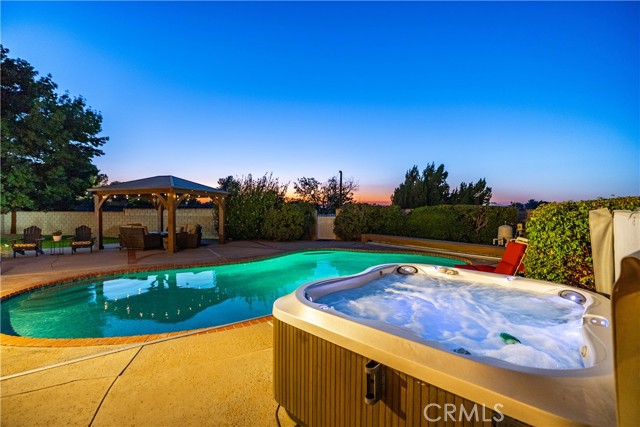 Detail Gallery Image 12 of 69 For 40809 20th St, Palmdale,  CA 93551 - 5 Beds | 2/1 Baths