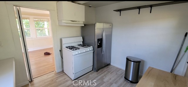 Detail Gallery Image 18 of 19 For 3937 Revere, Los Angeles,  CA 90039 - 4 Beds | 2 Baths