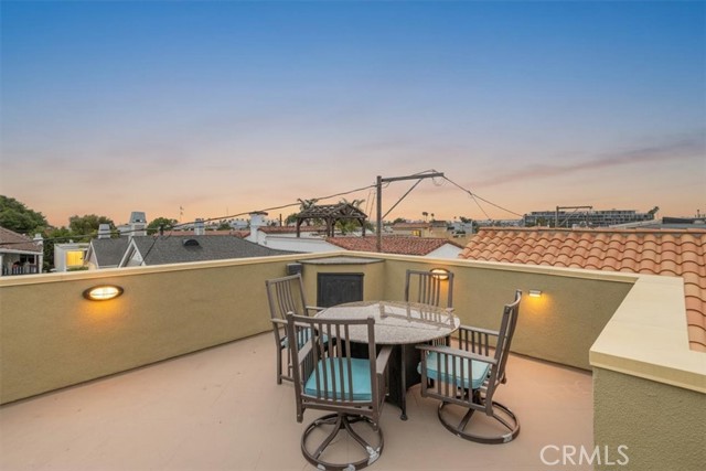 Detail Gallery Image 71 of 75 For 5580 E Saint Irmo Walk, Long Beach,  CA 90803 - 3 Beds | 2/1 Baths