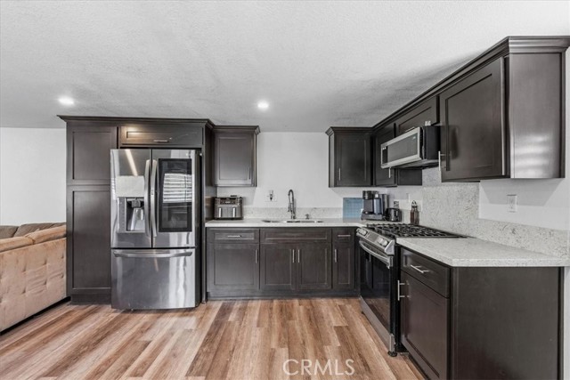 Detail Gallery Image 9 of 36 For 506 S Althea, Rialto,  CA 92376 - 3 Beds | 2 Baths