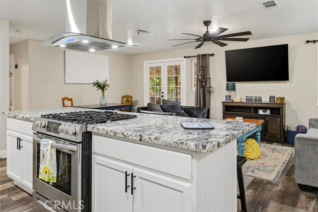 50740 Chu Ranch Road, Oakhurst CA: https://media.crmls.org/medias/1aaf92ef-b94d-4fb4-81d9-9915d7b95a45.jpg