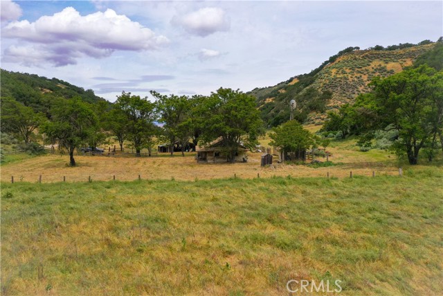 Detail Gallery Image 5 of 13 For 124 Lockwood San Ardo Road, San Ardo,  CA 93450 - 3 Beds | 1 Baths