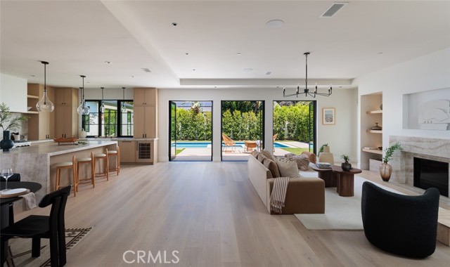 Detail Gallery Image 5 of 55 For 2780 James Dr, Carlsbad,  CA 92008 - 5 Beds | 5/1 Baths