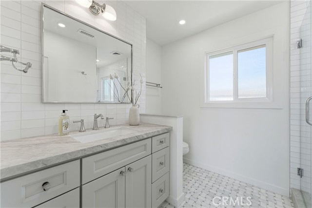 Detail Gallery Image 15 of 33 For 5104 Lindblade, Culver City,  CA 90230 - 3 Beds | 2 Baths