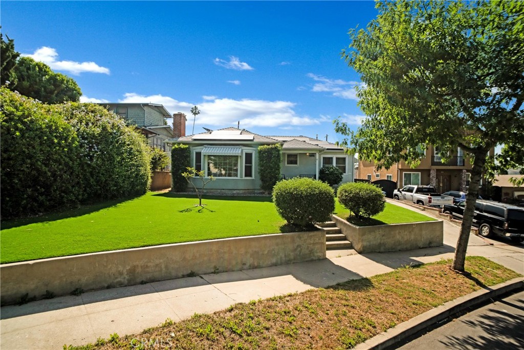 5256 Ellenwood Place