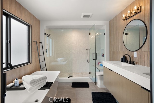 Detail Gallery Image 45 of 64 For 307 18th St, Huntington Beach,  CA 92648 - 3 Beds | 3/1 Baths