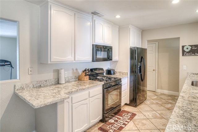 Detail Gallery Image 13 of 68 For 19 Short Ave, Oroville,  CA 95966 - 3 Beds | 2/1 Baths