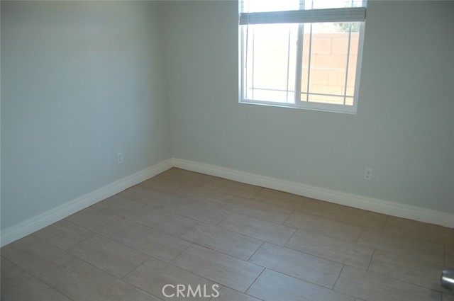 Detail Gallery Image 14 of 19 For 17554 Owen St #2,  Fontana,  CA 92335 - 3 Beds | 2 Baths