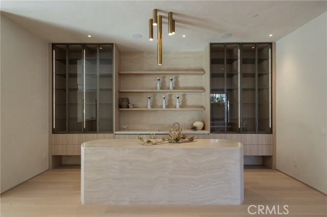 17177 Adlon Road, Encino CA: https://media.crmls.org/medias/1ab3b4f9-8b0d-4a50-a057-aac87cb8f7b3.jpg