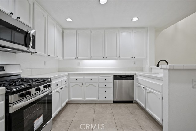 35 Wisteria Place, Aliso Viejo CA: https://media.crmls.org/medias/1ab439b4-449e-4dd5-b375-2a1fb94a6f89.jpg