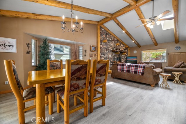 Detail Gallery Image 13 of 40 For 42106 Snowmass Ln, Big Bear Lake,  CA 92315 - 3 Beds | 2 Baths