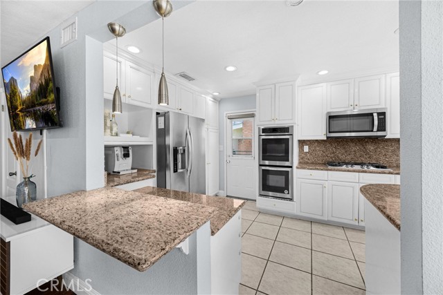 5345 Kenwood Avenue, Buena Park CA: https://media.crmls.org/medias/1ab58e0a-b81b-41e9-8962-8a0838ae8aa5.jpg