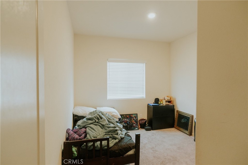 https://media.crmls.org/medias/1ab61e1f-555e-4c02-aeba-0a2ae18259fd.jpg?preset=X-Large