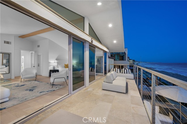 Detail Gallery Image 25 of 46 For 35275 Beach Rd, Dana Point,  CA 92624 - 4 Beds | 4 Baths