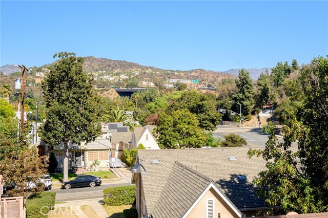 Detail Gallery Image 31 of 38 For 357 Harvey Dr #102,  Glendale,  CA 91206 - 3 Beds | 2/1 Baths